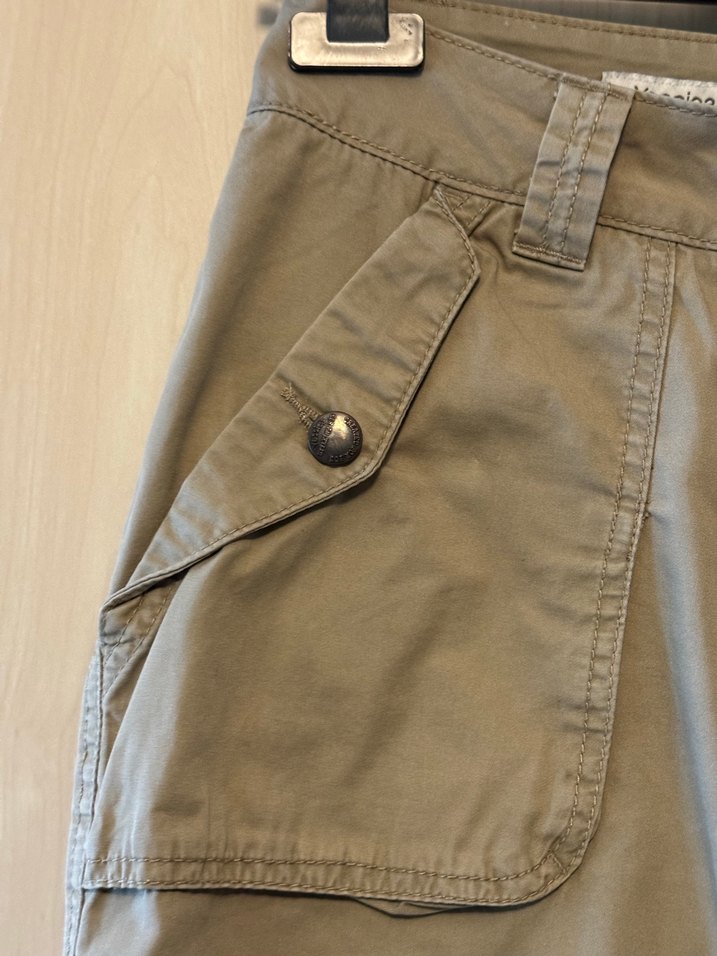 C&A Yessica Kahve Köpüğü Kapri Şort - Görsel 4