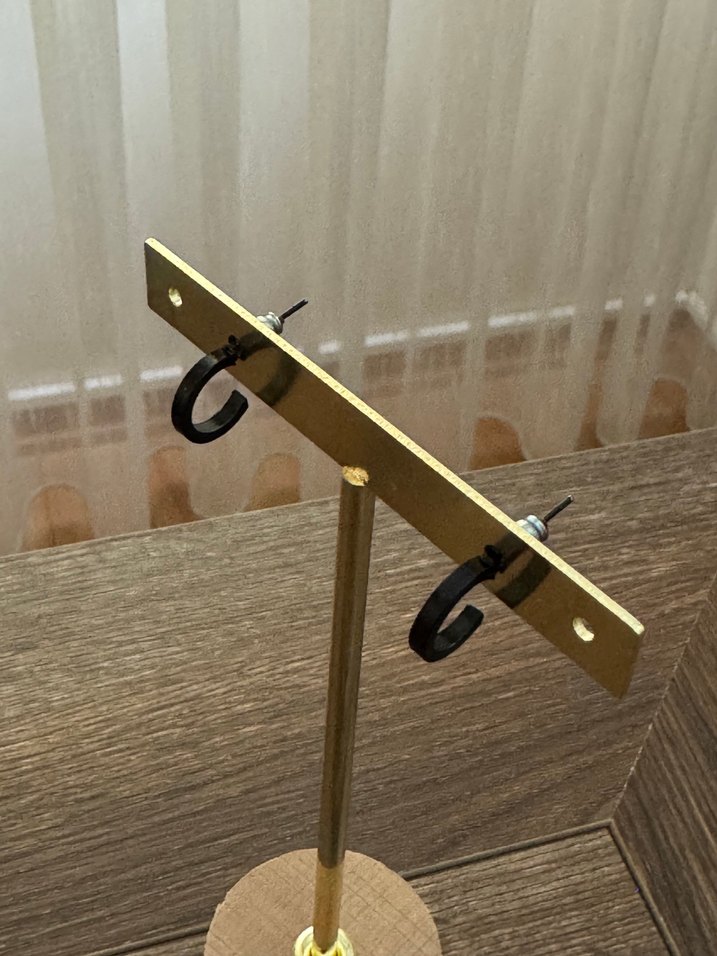 Siyah Minimal Halka Küpe  Unisex - Görsel 4