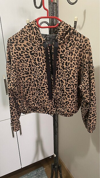Bayan Leopar Bluz