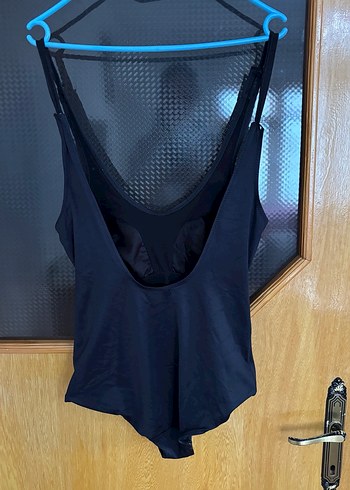 Siyah Kadın Spor Tarzı Mayo - Görsel 2