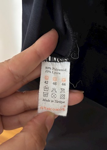 Siyah Kadın Spor Tarzı Mayo - Görsel 3