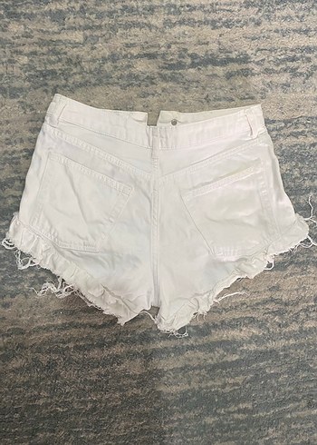m Beden Beyaz Fırfırlı Pamuklu Mini Kot Şort