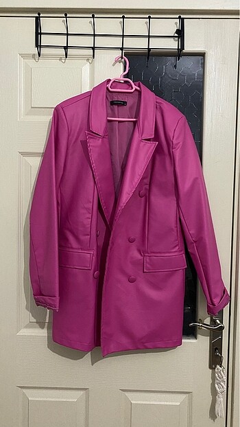 Fuşya rengi deri blazer ceket