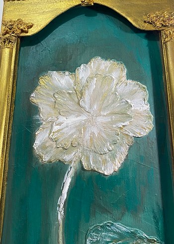 Altın Varaklı Çiçekli Dekoratif Tablo - Görsel 3