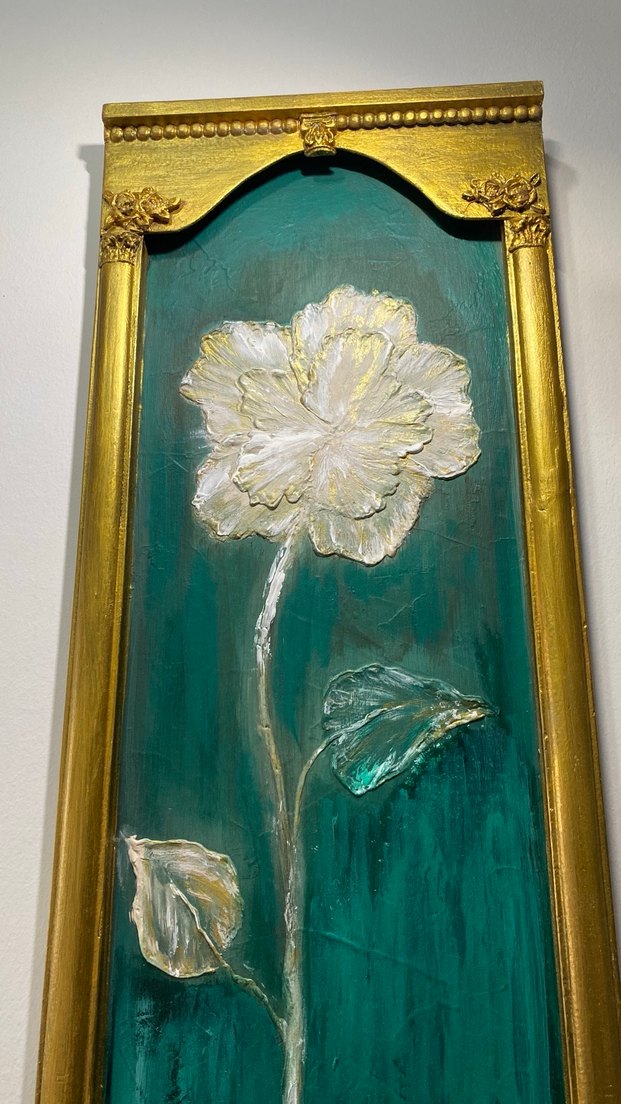 Altın Varaklı Çiçekli Dekoratif Tablo - Görsel 2