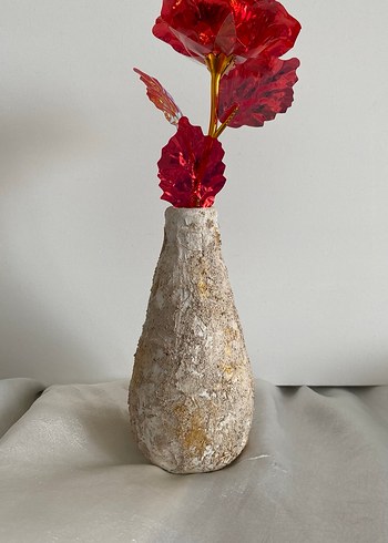 Pastel tonlarında geri dönüştürülmüş vazo - Görsel 2