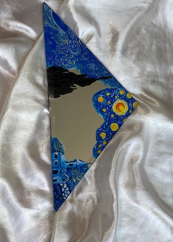 Yıldızlı geceler temalı el boyaması üçgen şekilli ayna - Görsel 3