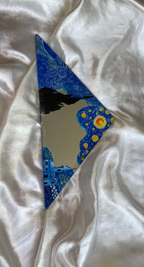 Yıldızlı geceler temalı el boyaması üçgen şekilli ayna - Görsel 3