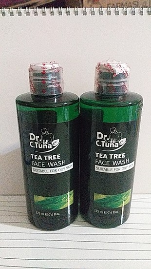 Farmasi çay ağacı Yüz yıkama jeli 