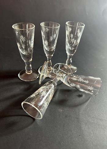 Yıldız Desenli Beyaz Kadeh Seti - Görsel 3