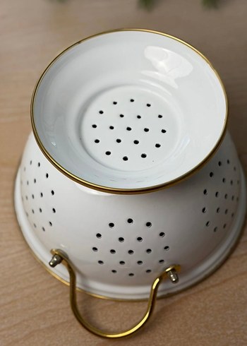 Beyaz Parlak Emsan Süzgeç - Görsel 3