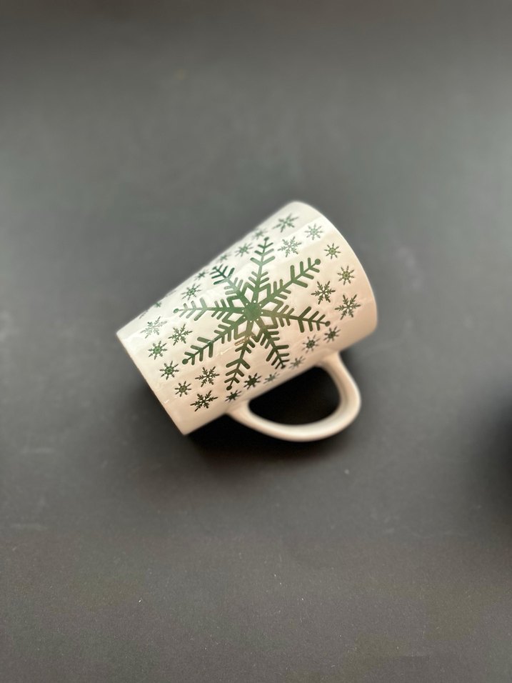 Kar Desenli Beyaz Seramik Kupa - Görsel 4