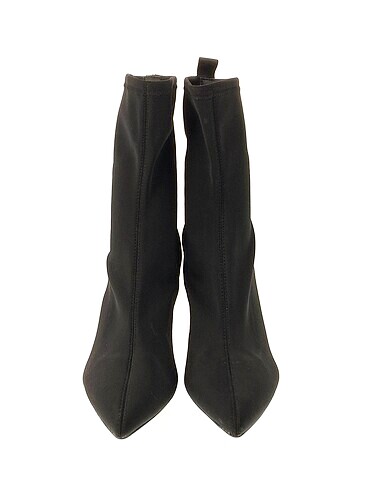 40 Beden Stradivarius Stiletto %70 İndirimli.