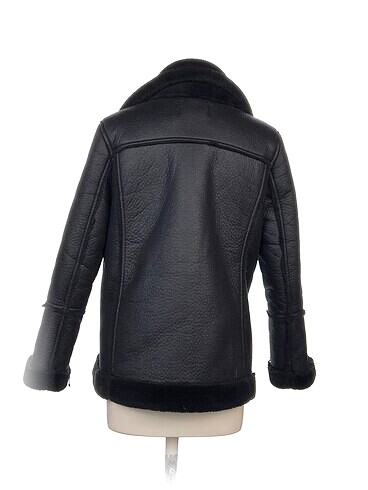 m Beden Stradivarius Mont %70 İndirimli.