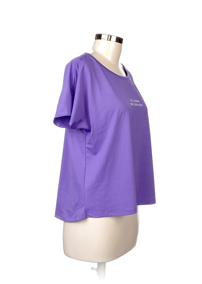 Koton T-shirt %70 İndirimli. - Görsel 2