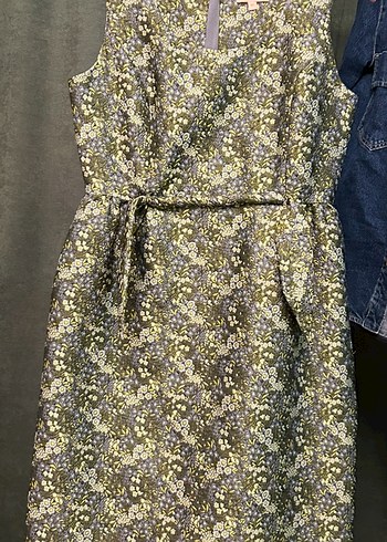 Machka çiçek jakarlı elbise - Görsel 3