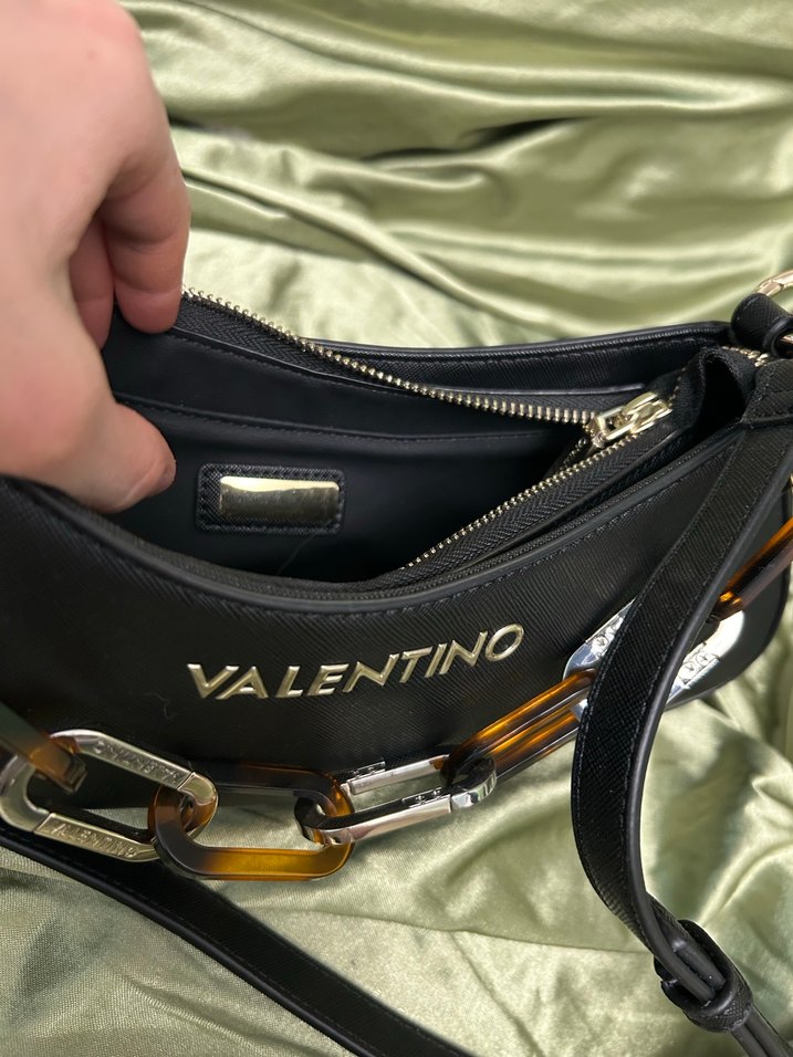 Valentino Zincir Detaylı Siyah Deri Kadın Çanta - Görsel 4