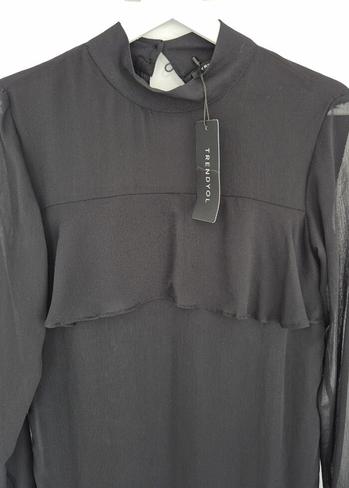 Tül detaylı gece elbisesi - Görsel 2