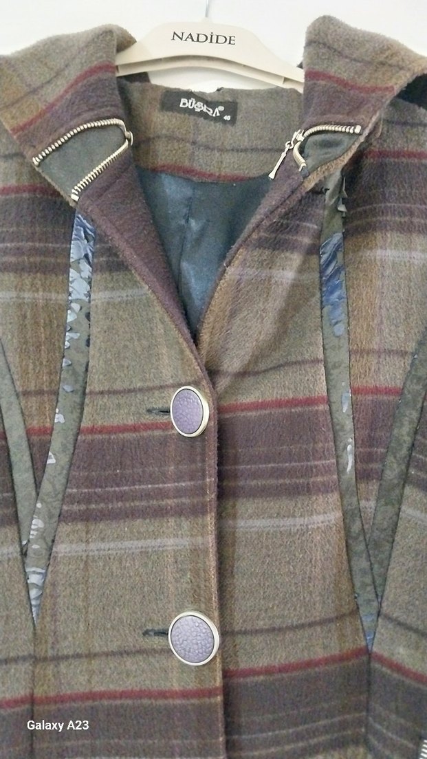 Düğmeli Uzun  Kadın Kaban - Görsel 3