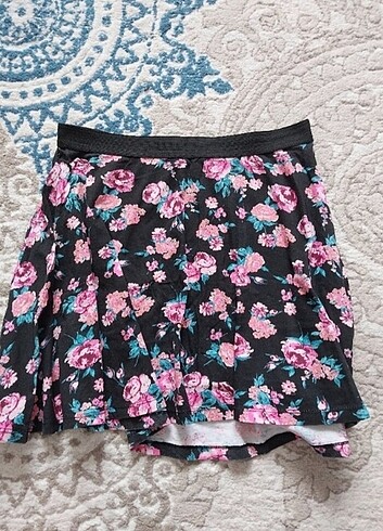 m Beden Beli lastikli çiçekli mini etek