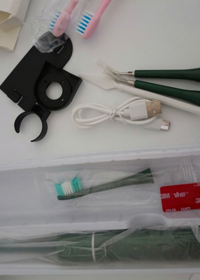 Şarjlı ve pilli diş fırçası - Görsel 3