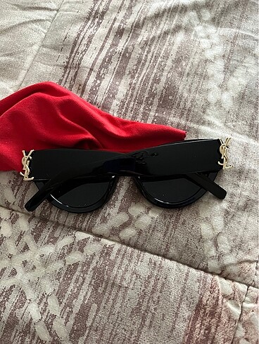 Yves Saint Laurent Gözlük