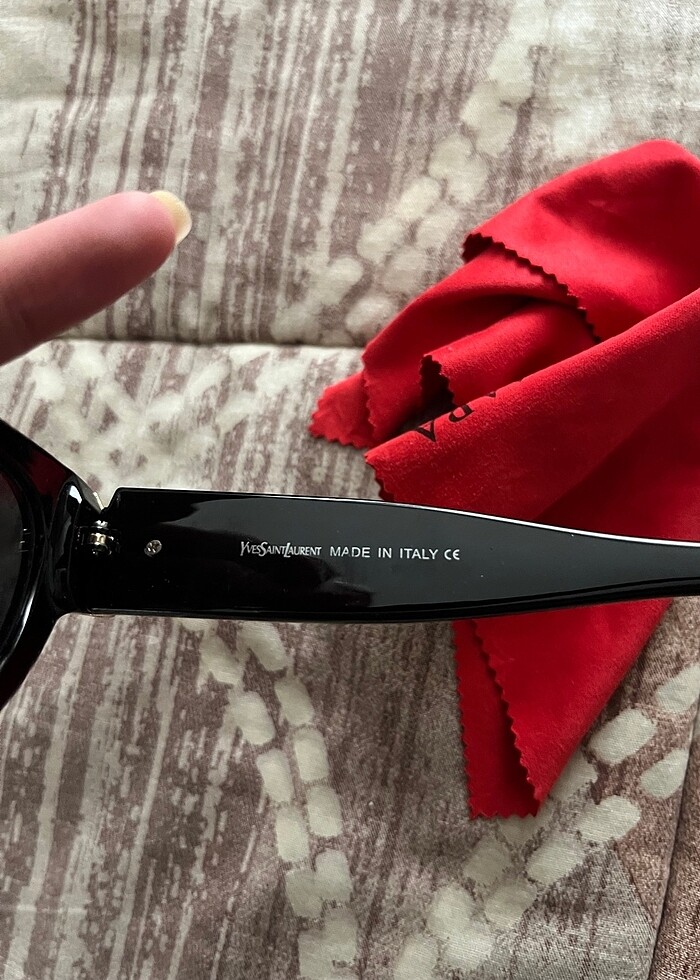 Yves Saint Laurent Gözlük - Görsel 5