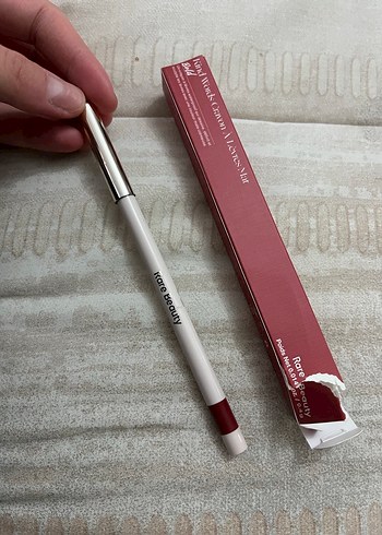 Rare Beauty Bordo Mat Dudak Kalemi - Görsel 3