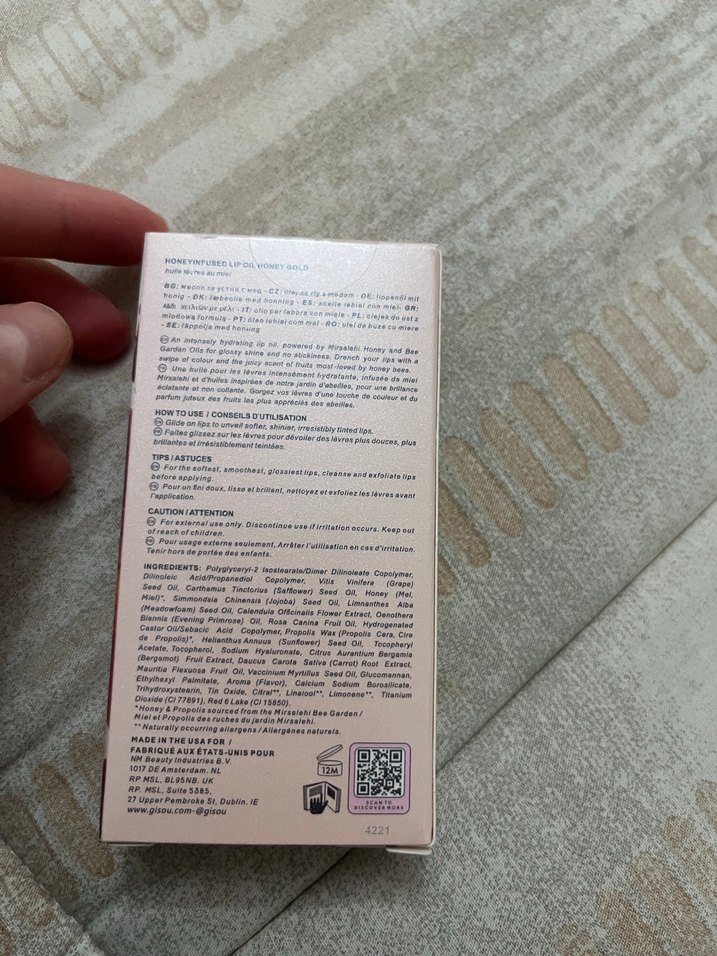 Parlak Altın Renkli Lip Gloss - Görsel 2