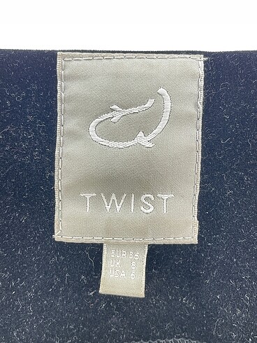 34 Beden siyah Renk Twist Ceket %70 İndirimli.
