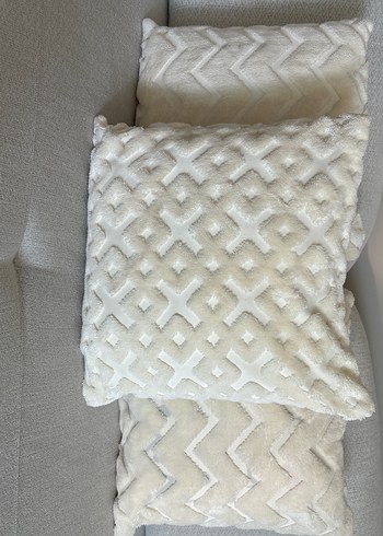 3lü Takım Beyaz Kabartmalı Modern Yastık Kılıfı