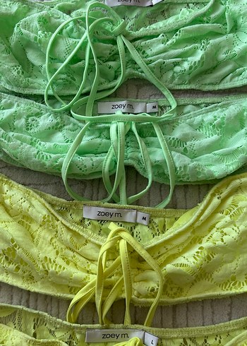 Zoe Karssen 4lü Nakışlı Sarı Bohem Midi Kadın Bikini Üstü