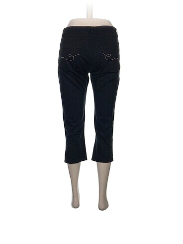 36 Beden Collezione Bermuda / Kapri %70 İndirimli.