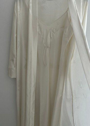 Pierre Cardin Saten Beyaz Uzun Kadın Sabahlık - Görsel 10