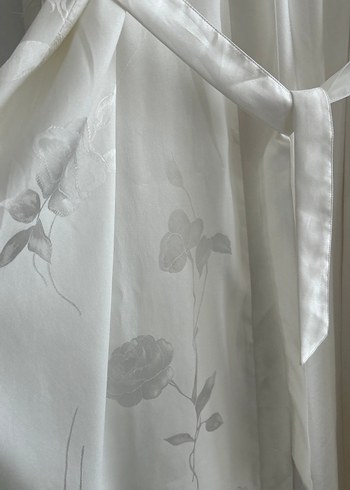 Pierre Cardin Saten Beyaz Uzun Kadın Sabahlık - Görsel 6