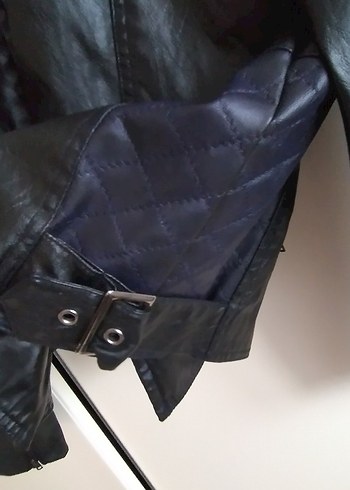 Kayış Detaylı Siyah Biker Deri Ceket - Görsel 5