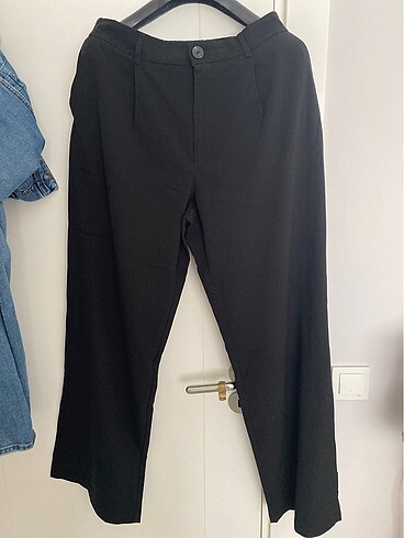 Stradivarius Zara kumaş düğmeli pantolon