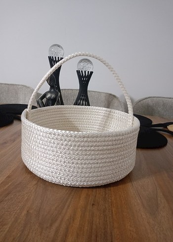 Beyaz Hasır Kulplu Saklama Sepeti - Görsel 3