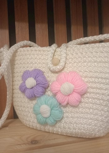 Çiçekli Örgü Beyaz çocuk Çantası - Görsel 2