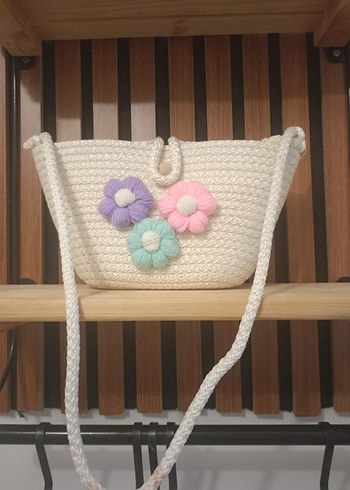 Çiçekli Örgü Beyaz çocuk Çantası - Görsel 5