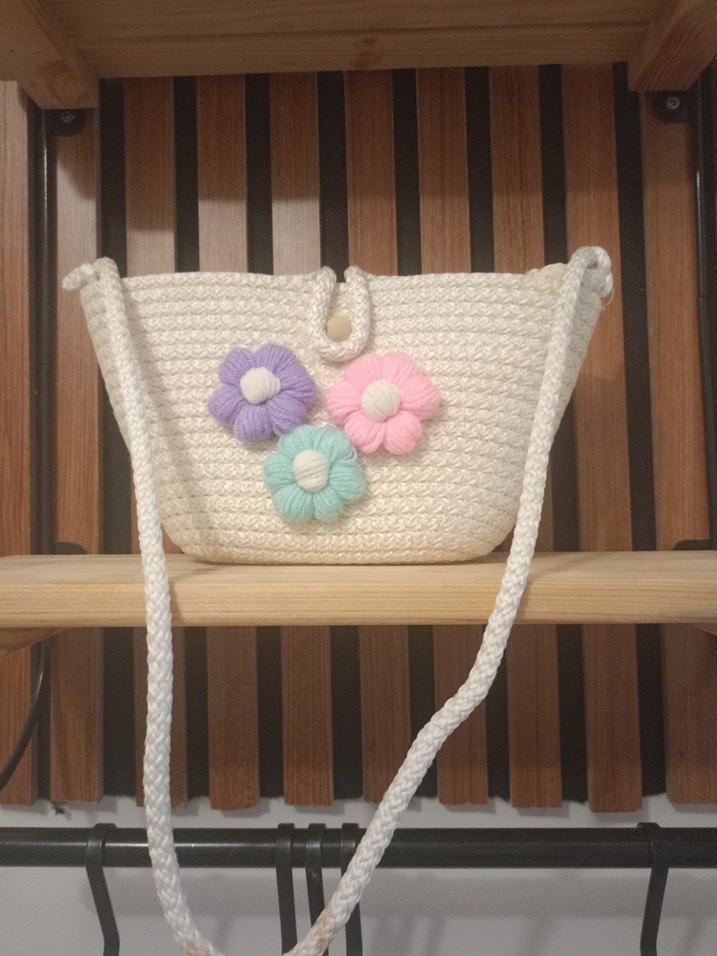 Çiçekli Örgü Beyaz çocuk Çantası - Görsel 5