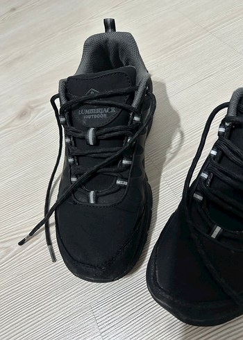 Önde minik bi deforme var ama yırtık değil. - Görsel 4