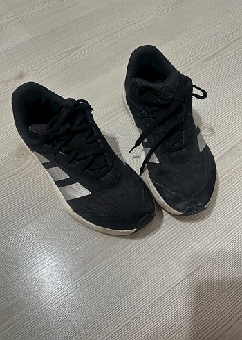 Adidas 40