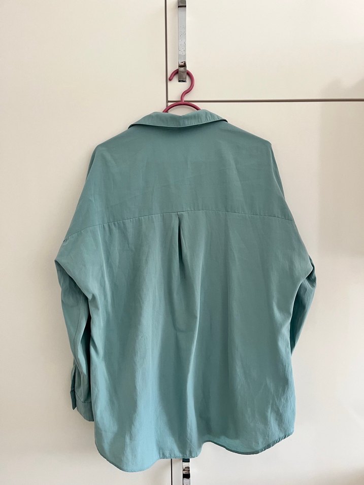 Düğmeli Turkuaz Keten Kadın Gömlek - Görsel 3