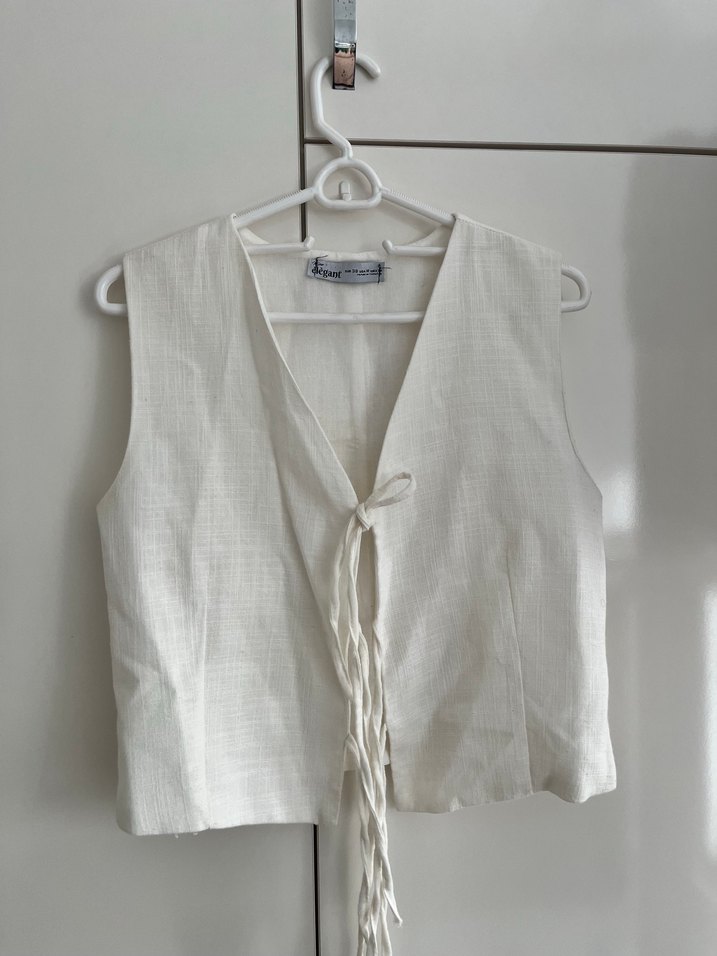 Beyaz Keten V Yaka Kolsuz Yelek - Görsel 2
