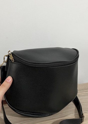 Siyah Deri Kadın Çapraz Çanta - Görsel 2