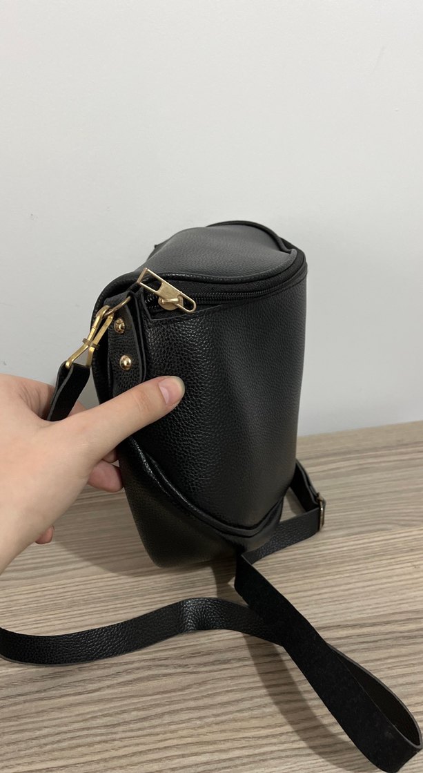 Siyah Deri Kadın Çapraz Çanta - Görsel 3