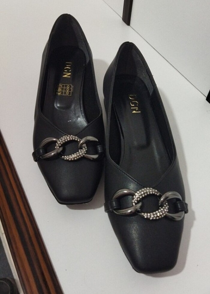 Kısa topuklu ayakkabı - Görsel 2