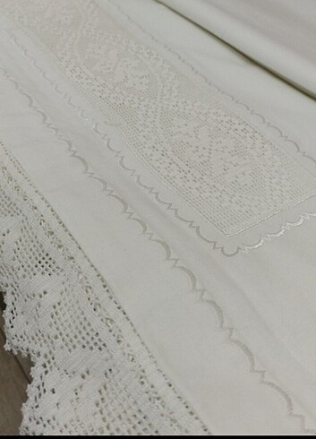 Beden Çeyizlik dantelli nevresim ve çarşaf takımı