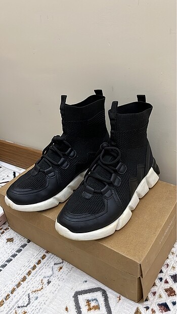 Elle Marka Sneaker